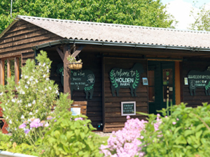 cafe-carousel-3-DKgkt6mP