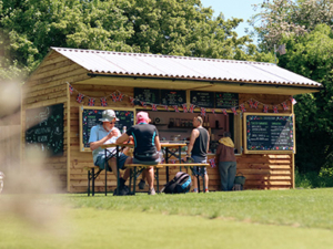 cafe-carousel-6-Dc3z8e4F